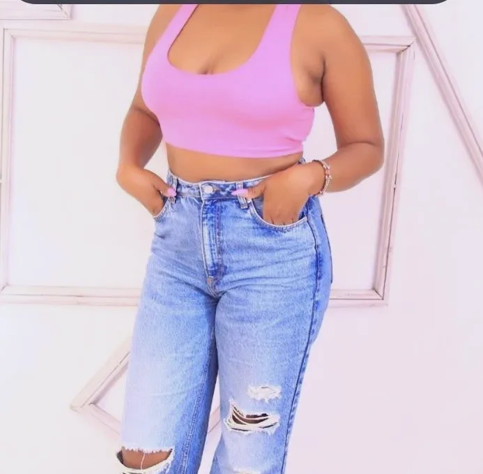 Helena, 32