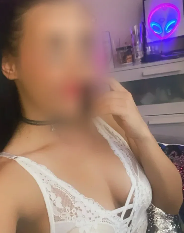 Merve, 21